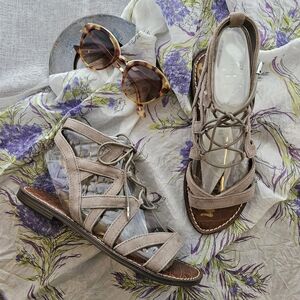 NIB Sam Edelman | Gemma Grey Gladiator Sandals | Size 6.5